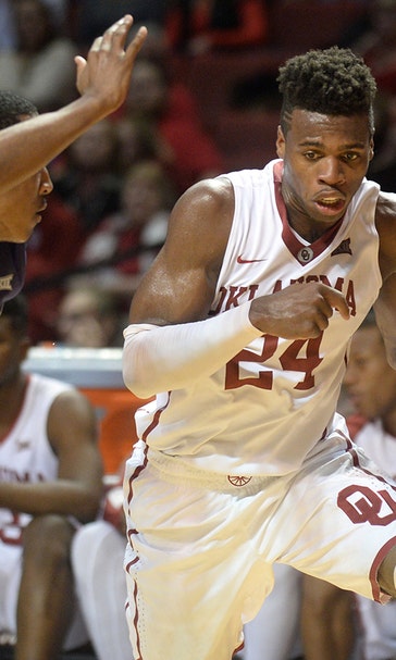 Hield goes for 31 as No. 2 Sooners handle K-State 86-76